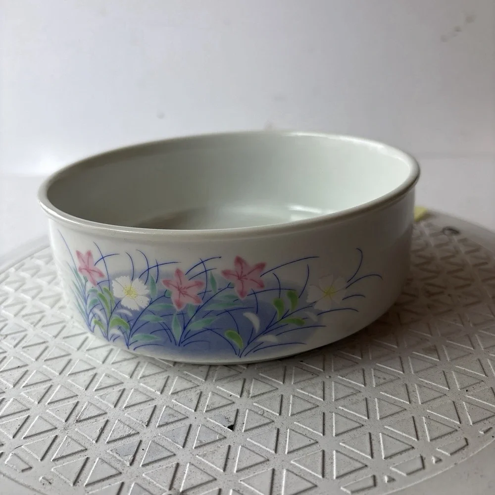 Japanese Porcelain Serving Bowls Tea Cups & Rice Bowl Arita Style 7 pc Mixed (HF